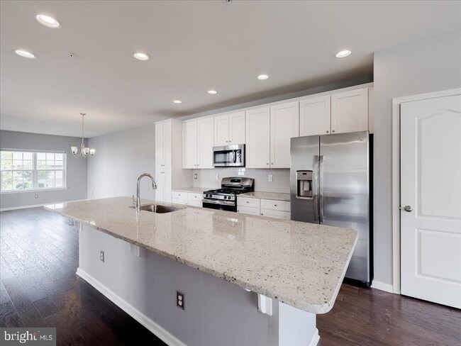 Building Photo - 2305 Maci's Cir