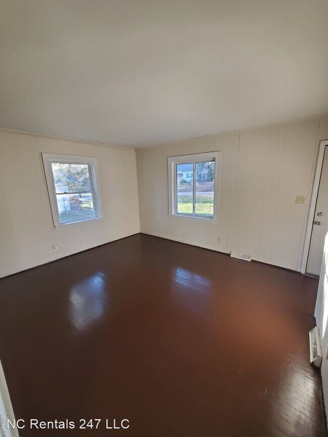 Building Photo - 4 br, 1 bath House - 1012 Nancy Lane