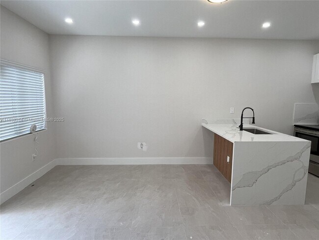 Foto del edificio - 12331 SW 220th St