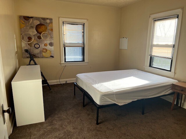 Foto del edificio - 1648 Shelbourne St