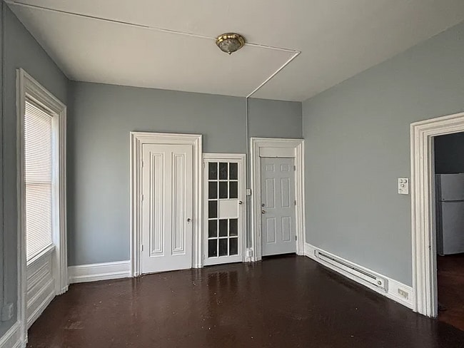 Photo - 811 W Main St Apartment