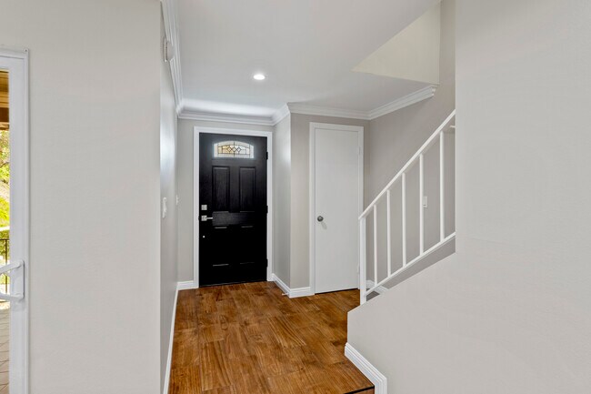 Building Photo - 7908 Via Stefano