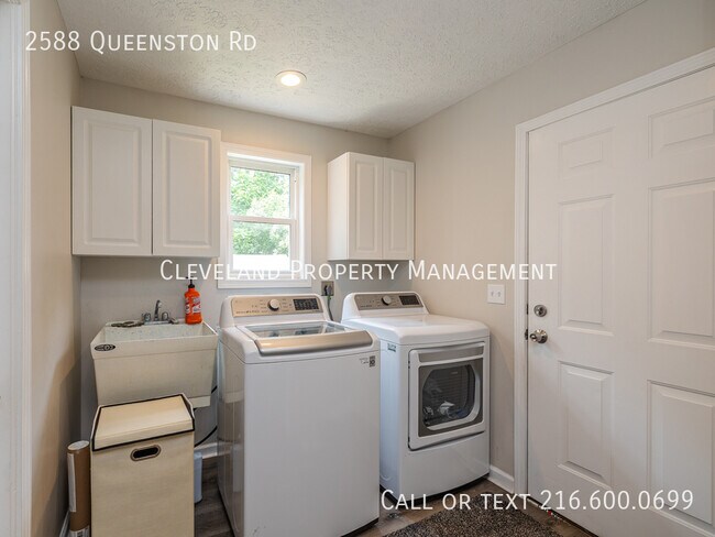 Foto del edificio - 2588 Queenston Rd