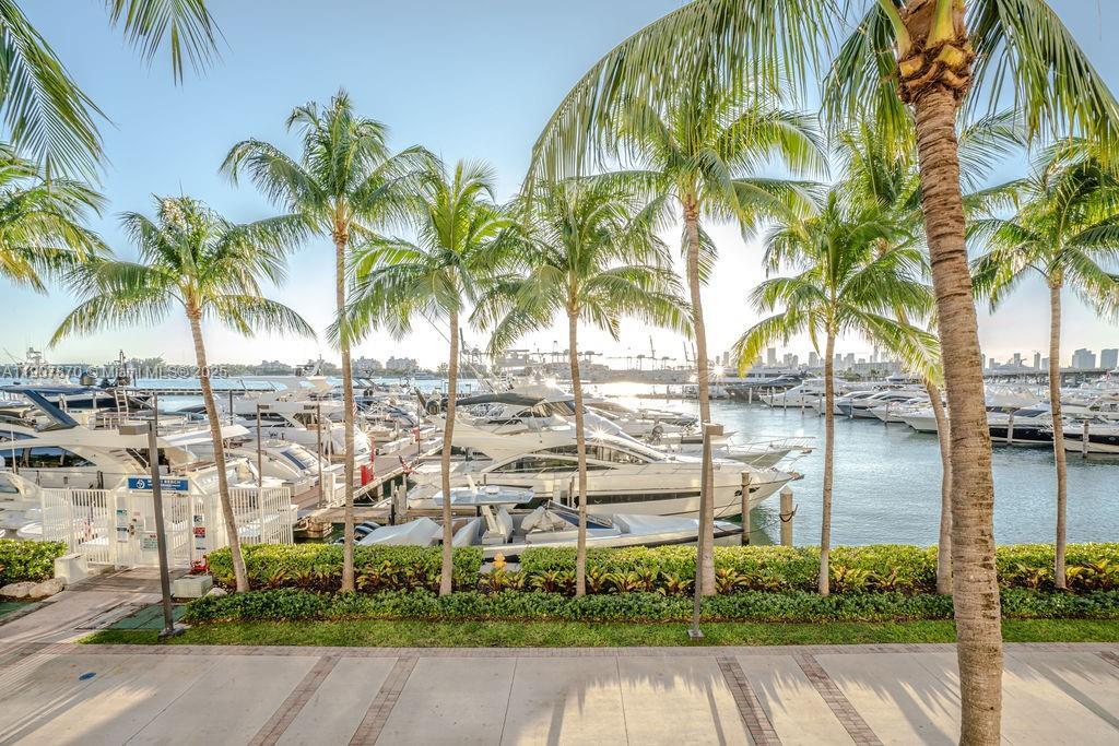 Primary Photo - 400 Alton Rd