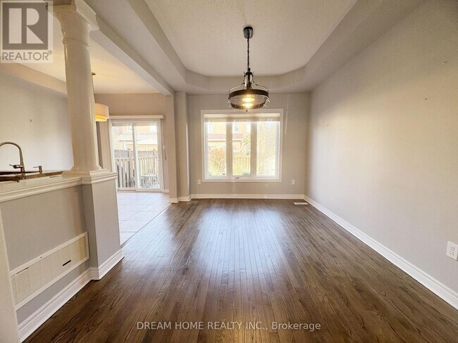 Building Photo - 110 Autumn Hill Blvd
