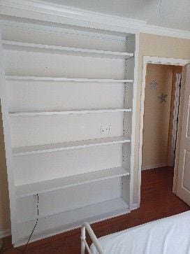 Building Photo - 16 BRAMBLEWOOD
