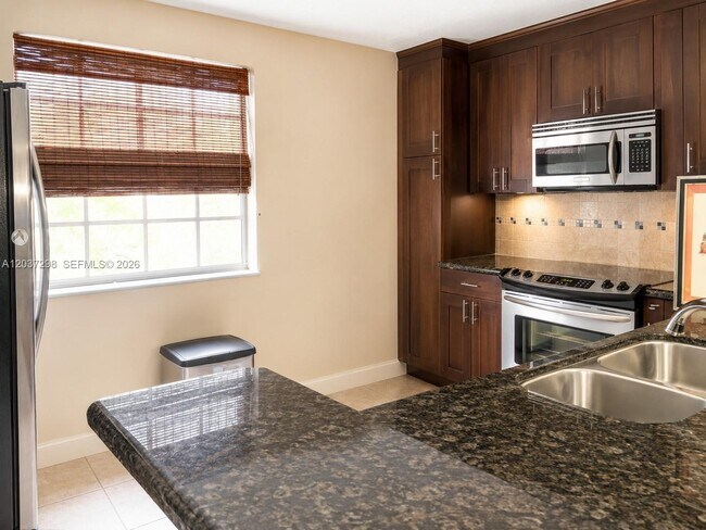 Building Photo - 3545 Magellan Cir