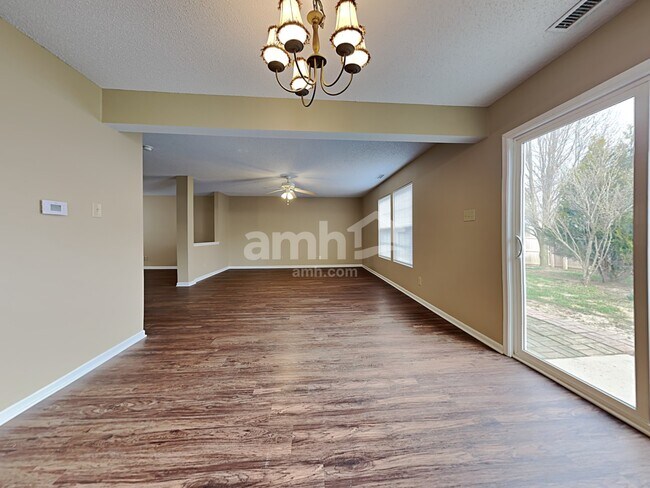 Building Photo - 786 Hickory Pine Dr