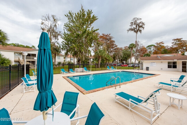 Building Photo - 1600 Big Tree Rd