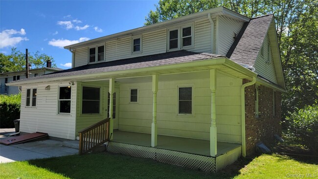 Building Photo - 430 Piermont Ave