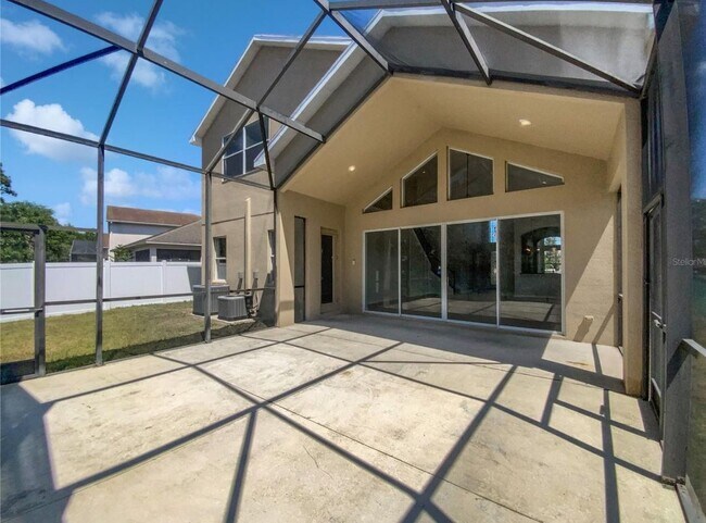 Foto del edificio - 4249 Hawksley Pl