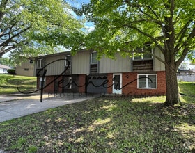 Building Photo - 16701 E 28th Pl