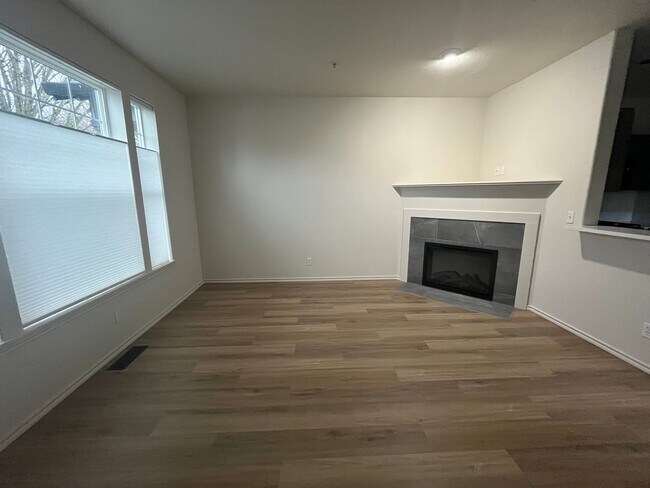 Foto del edificio - Wilsonville Villebois Community Offers Spacious End Unit Town Home
