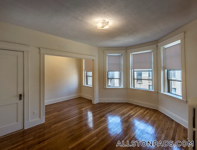 Foto del edificio - 1144 Commonwealth Ave