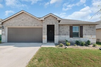 Building Photo - 1321 Lindsey Dr