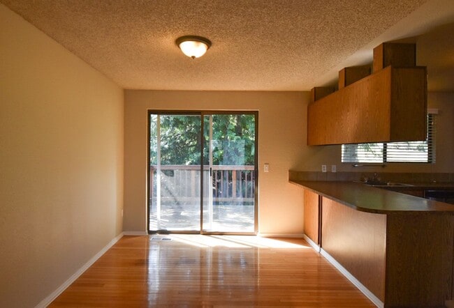 Building Photo - 721 SW 298th Pl