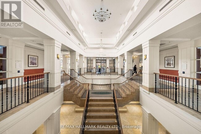 Photo du bâtiment - 700-1700 Humberwood Blvd