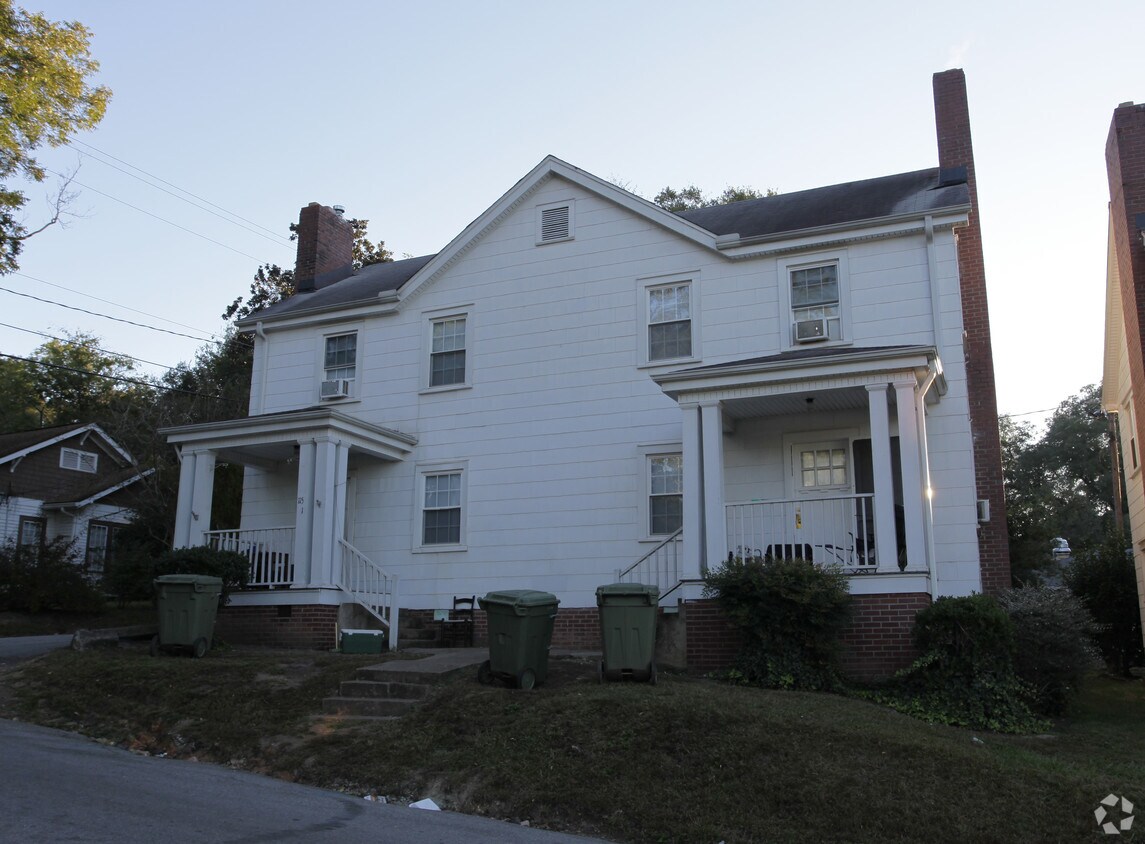 Foto del edificio - 115-117 Hillcrest Ave