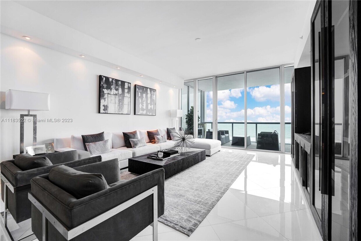 Foto del edificio - 6799 Collins Ave