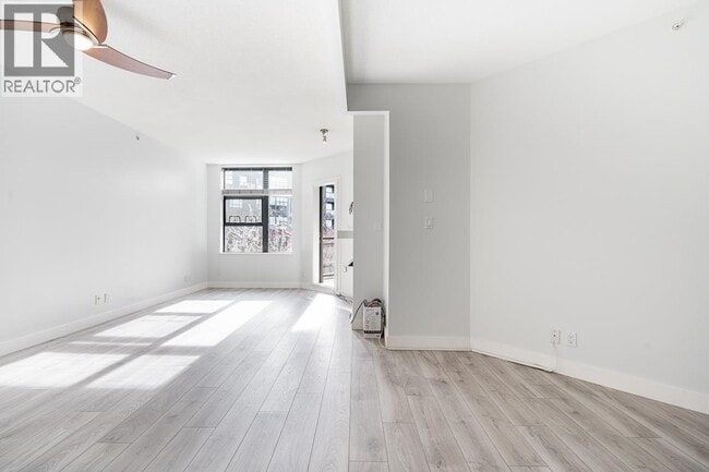 Building Photo - 2263 Redbud Ln