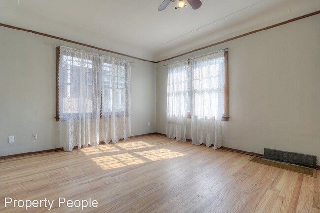 Building Photo - 2 br, 1 bath House - 1311 N 13th St