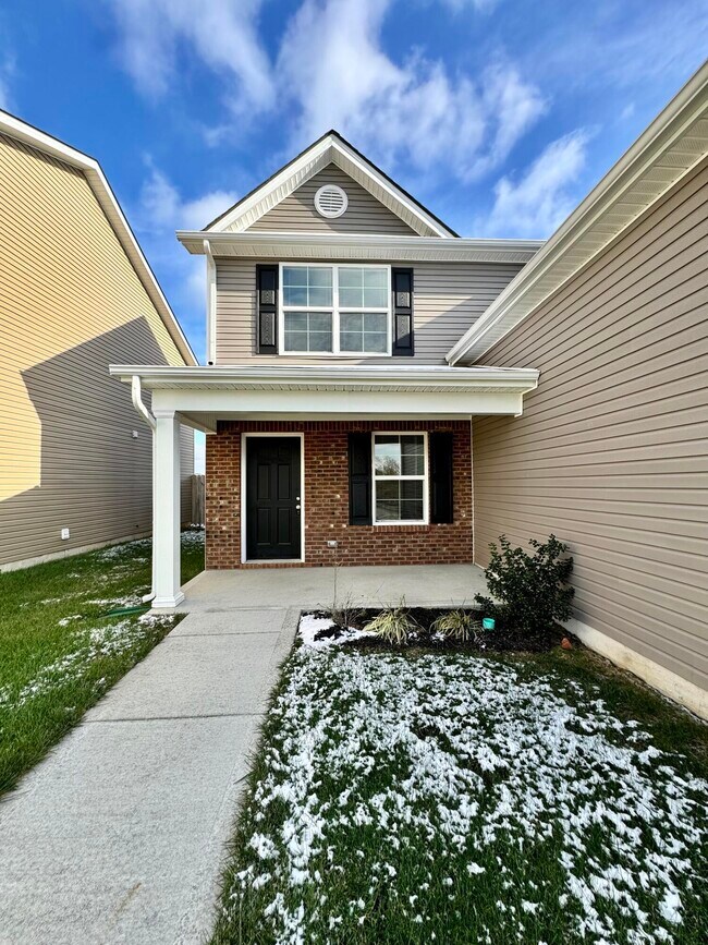 Building Photo - 2346 Huntly Pl