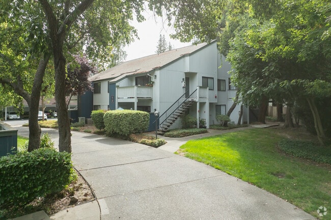 Alternate Building Photo - Waters Edge Apartments