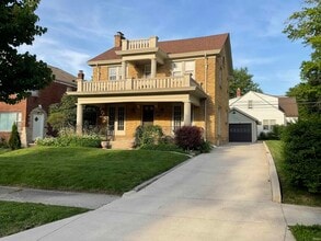 Building Photo - 3621 Hoagland Ave