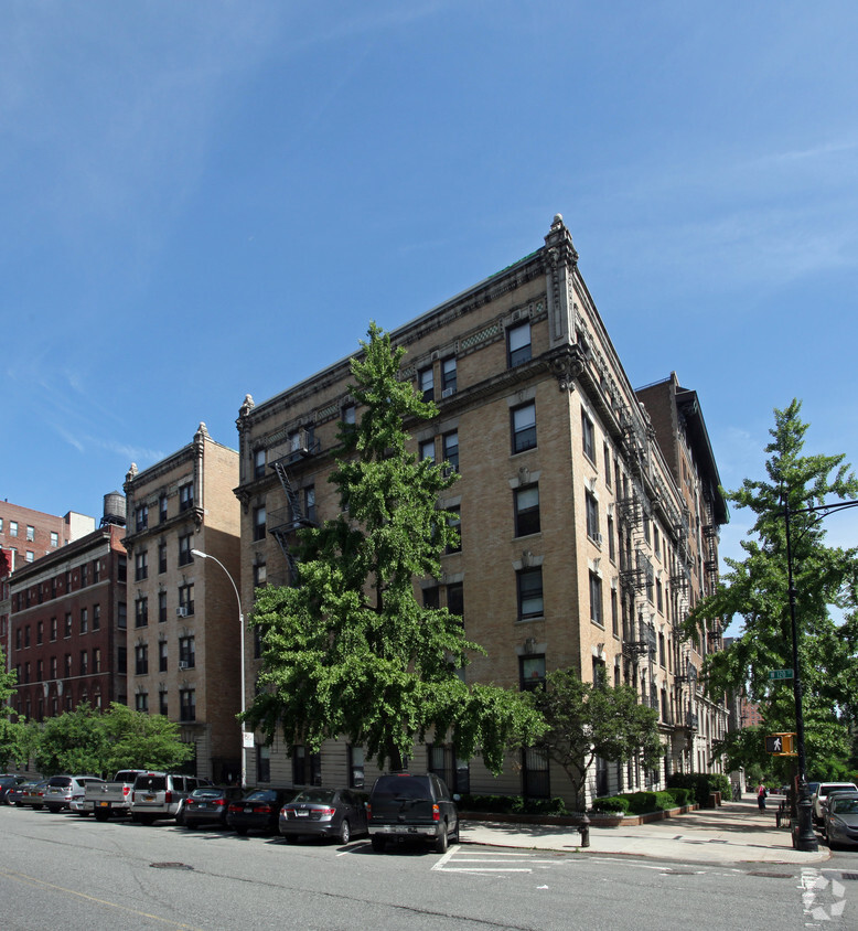 Foto principal - 401 W 120th St