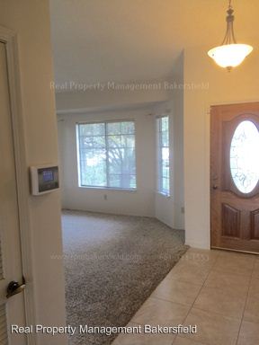 Building Photo - 7125 Copper Creek Way