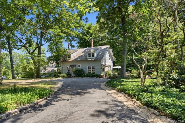 Foto del edificio - 1394 Ridge Rd