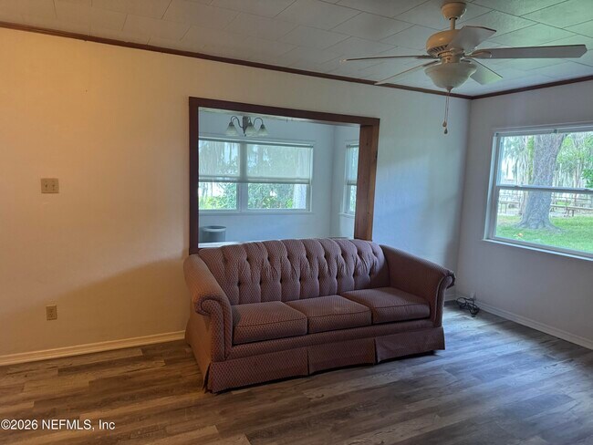 Foto del edificio - 1464 SE County Rd 21b