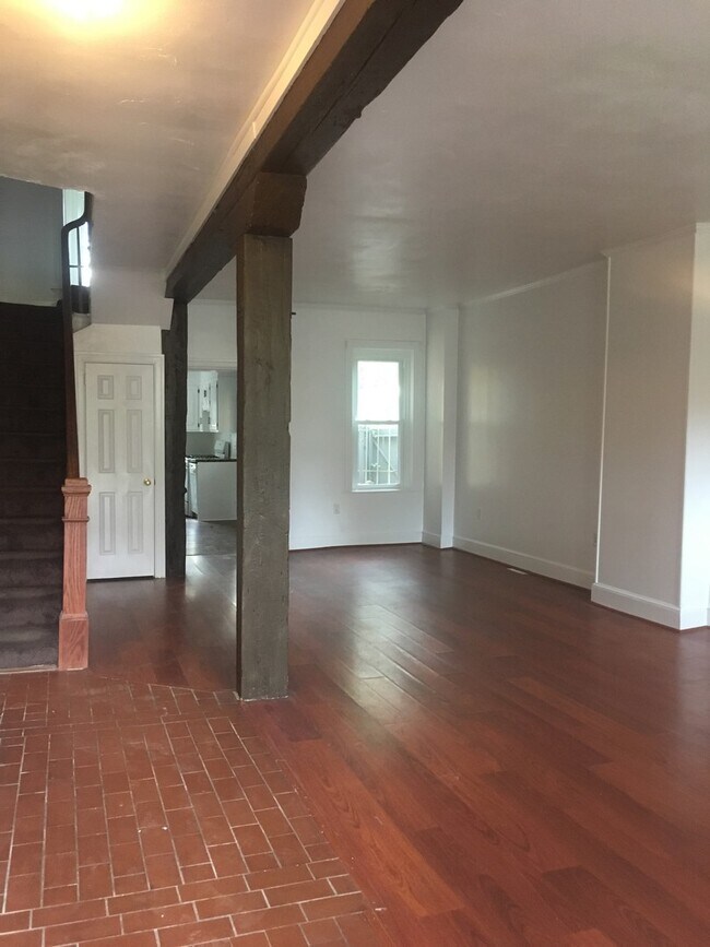 Building Photo - Video in Pictures! Available Now!York City SD