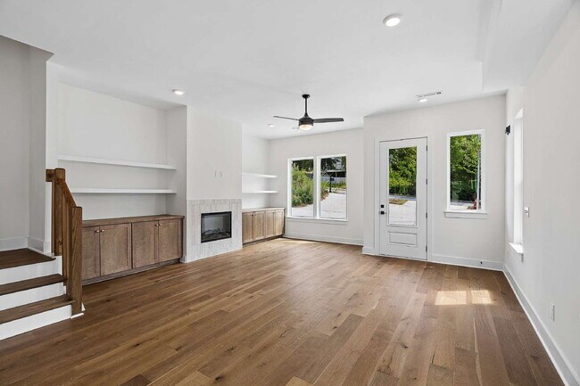 Foto del edificio - 1117A 38th Avenue North