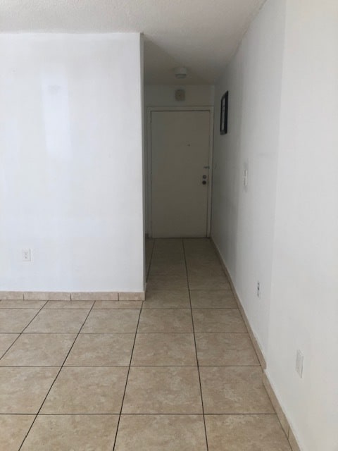 Foto del edificio - 2496 SW 17th Ave