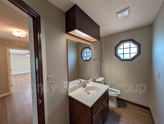 Foto del edificio - 5172 Flint Chip Way