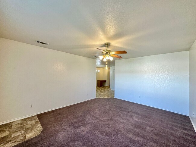 Building Photo - 5202 Lauren Lea Dr
