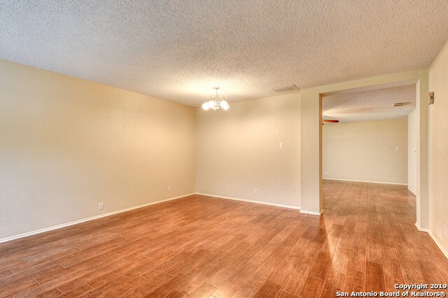 Foto del edificio - 7310 Hunters Land