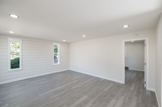 Foto del edificio - 1247 Clark Mill Rd