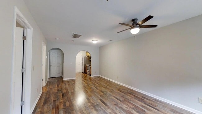 Photo - 1555 West King St Apartment