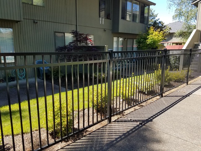 Building Photo - Murray Place Apartments