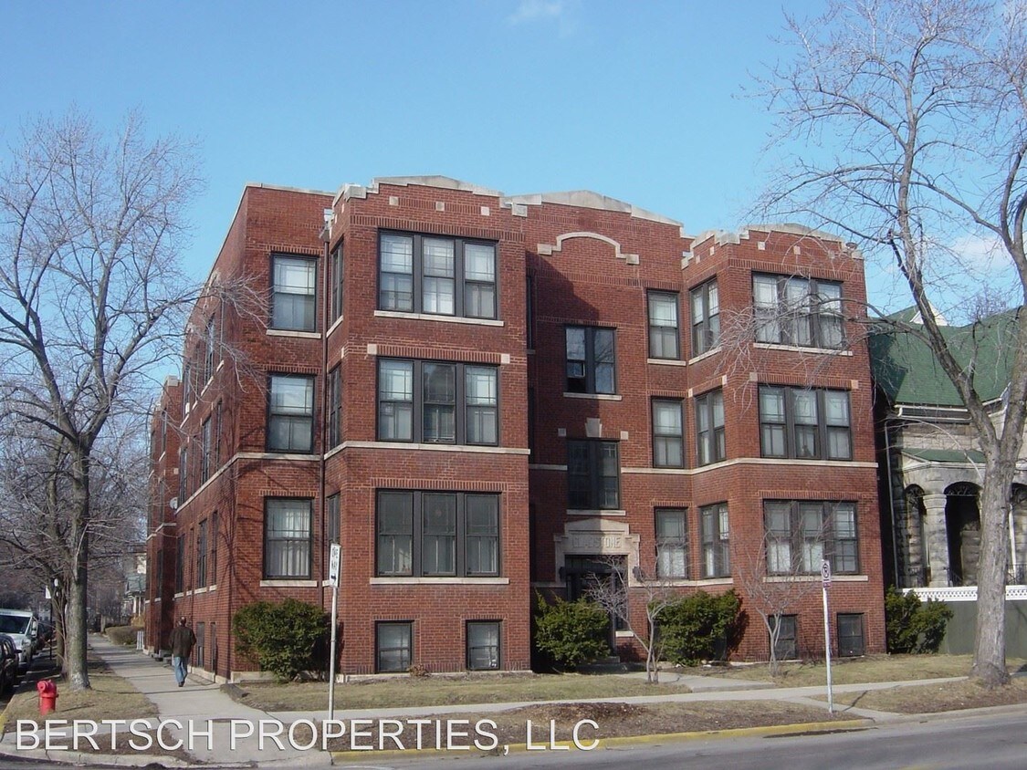 Primary Photo - 1420 W Addison St