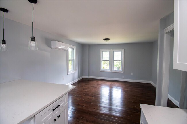 Foto del edificio - 25 Hillside Ave