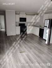 Building Photo - 5600 W Kilgore Ave