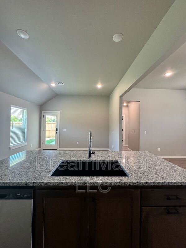 Building Photo - 671 Flowers Drive