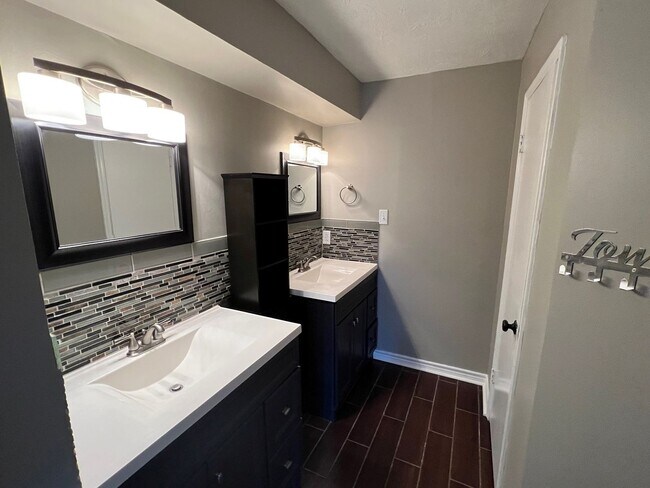 Building Photo - 1822 Spruce Knob CT- 1 story home