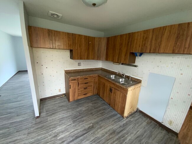 Foto del edificio - 1001 E Seminary St