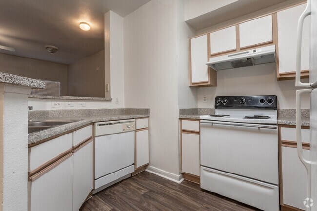 Cocina - North Forest Trails