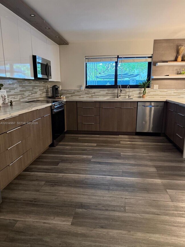 Foto del edificio - 21251 NE 3rd Ct