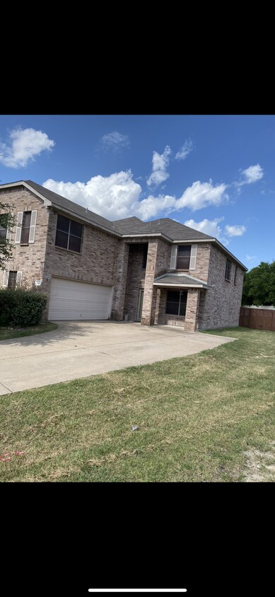 Foto del edificio - Massive home In Red Oak!!!!
